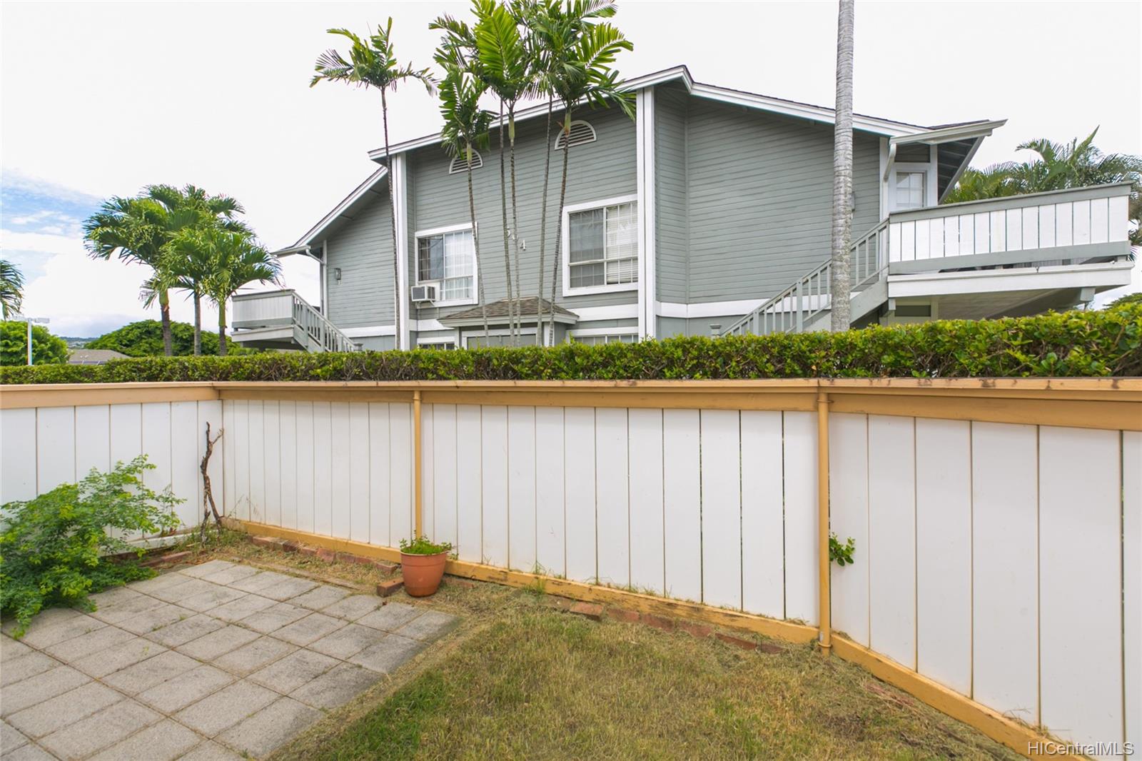572 Mananai Place  Unit 20A