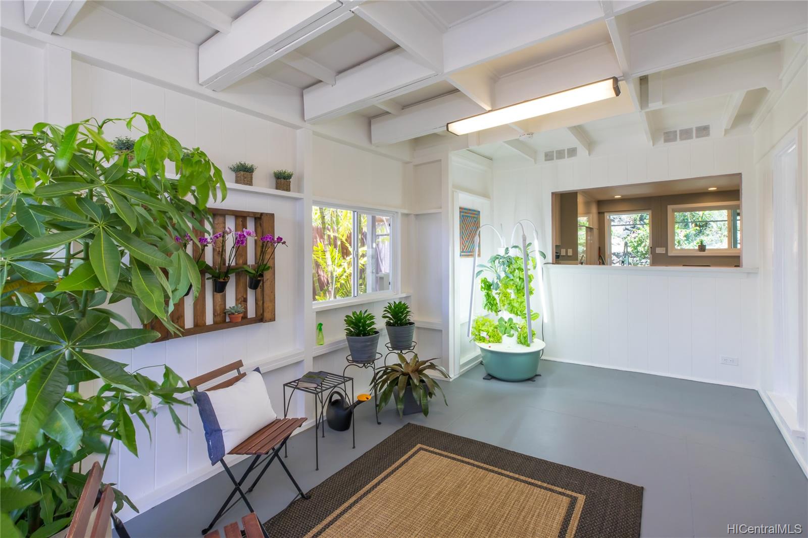4846 Analii Street