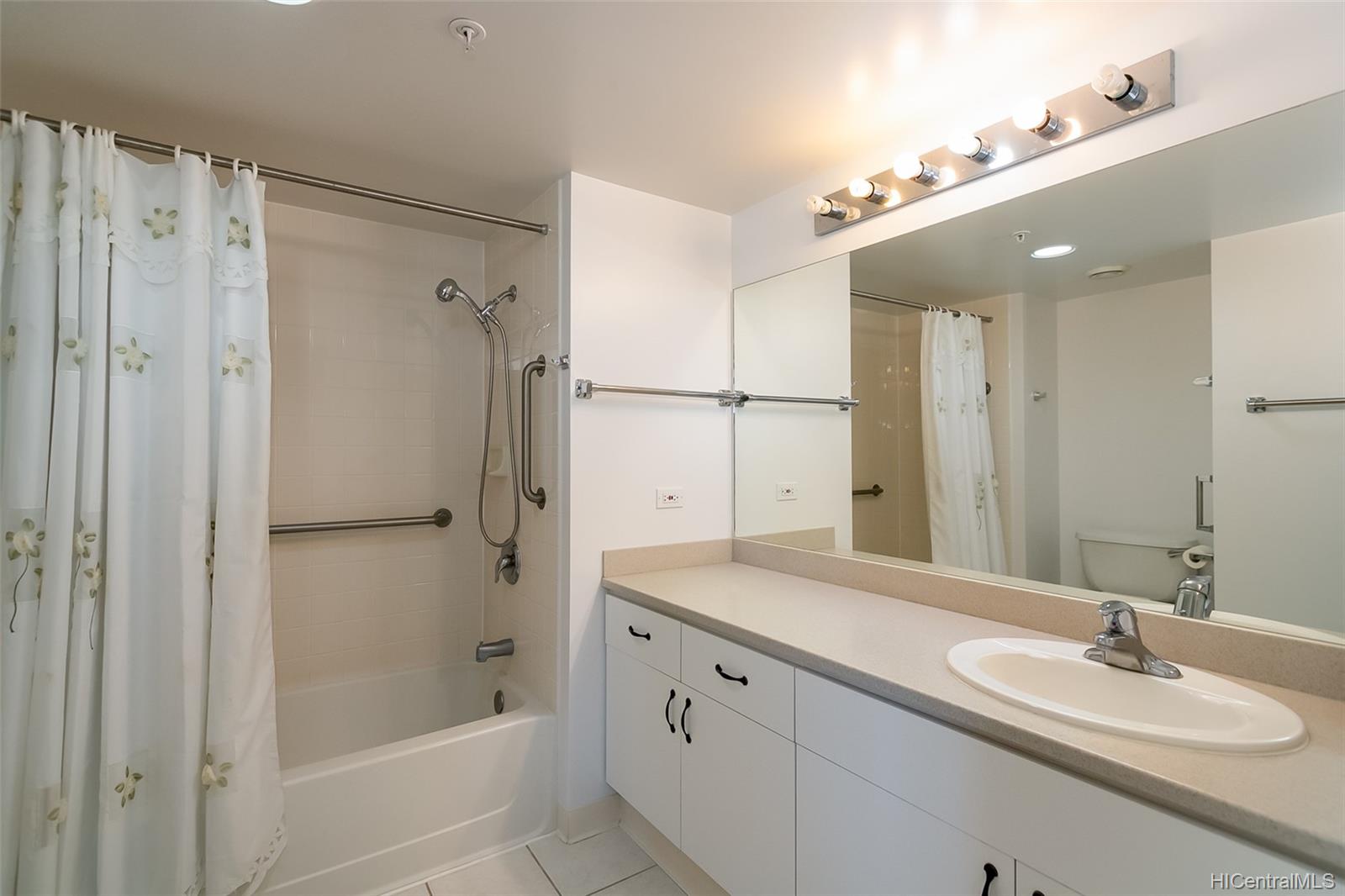 1314 Kalakaua Avenue  Unit 506