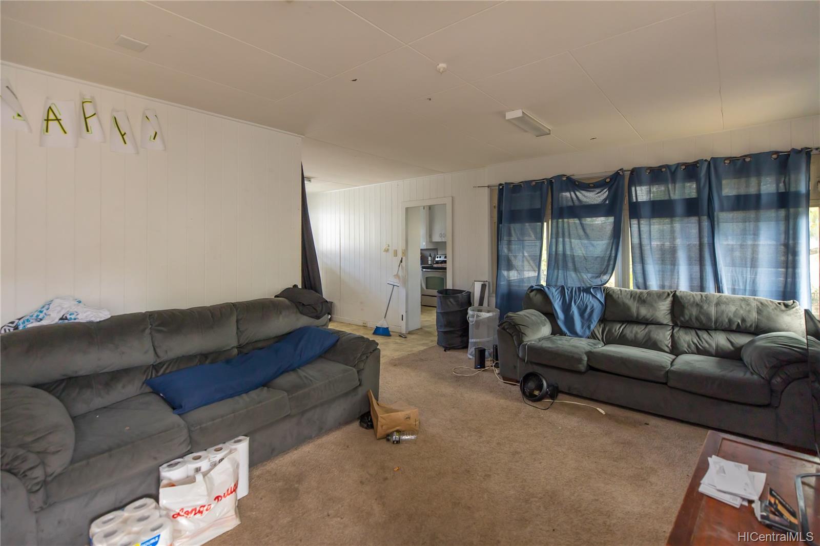 2805 Waialae Avenue