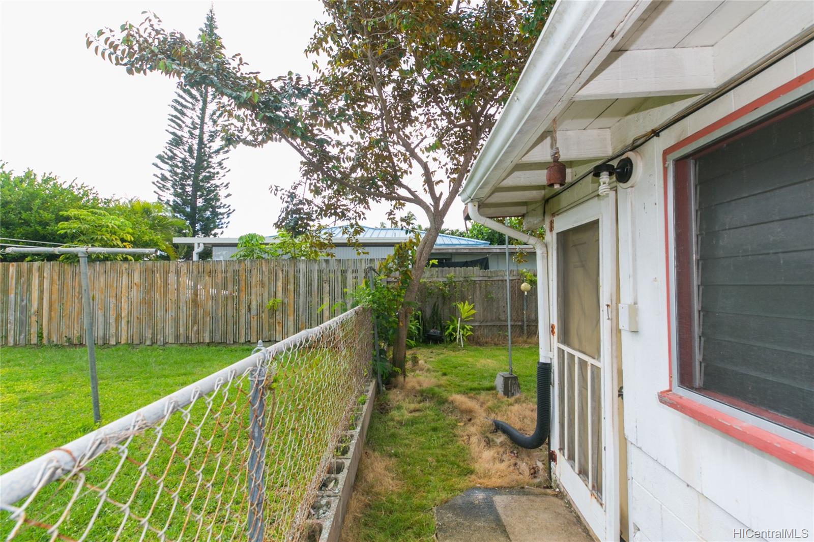 609 Olomana Street
