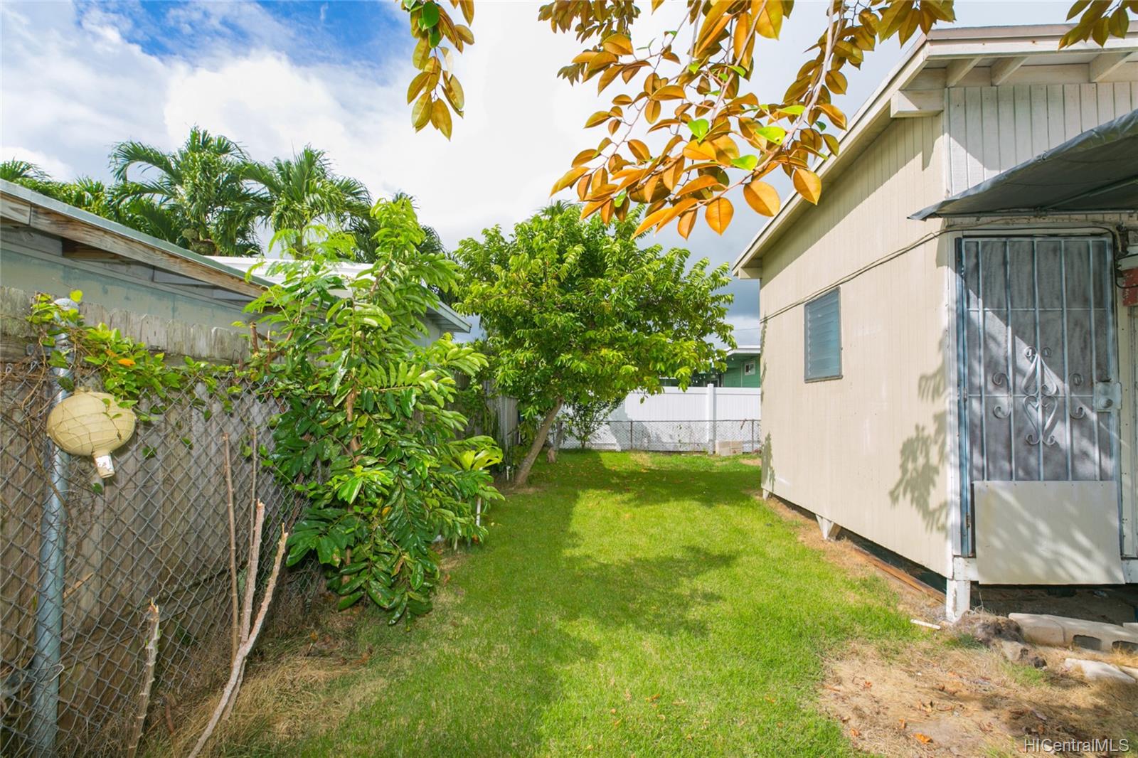 609 Olomana Street