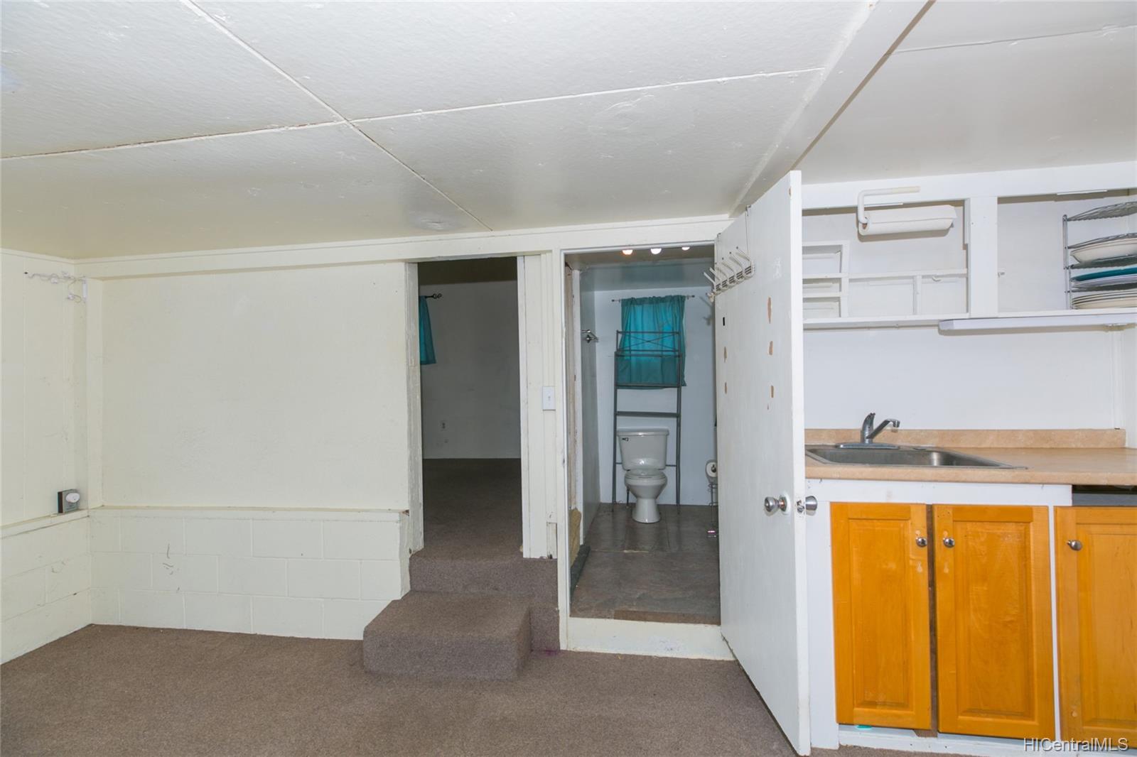 609 Olomana Street
