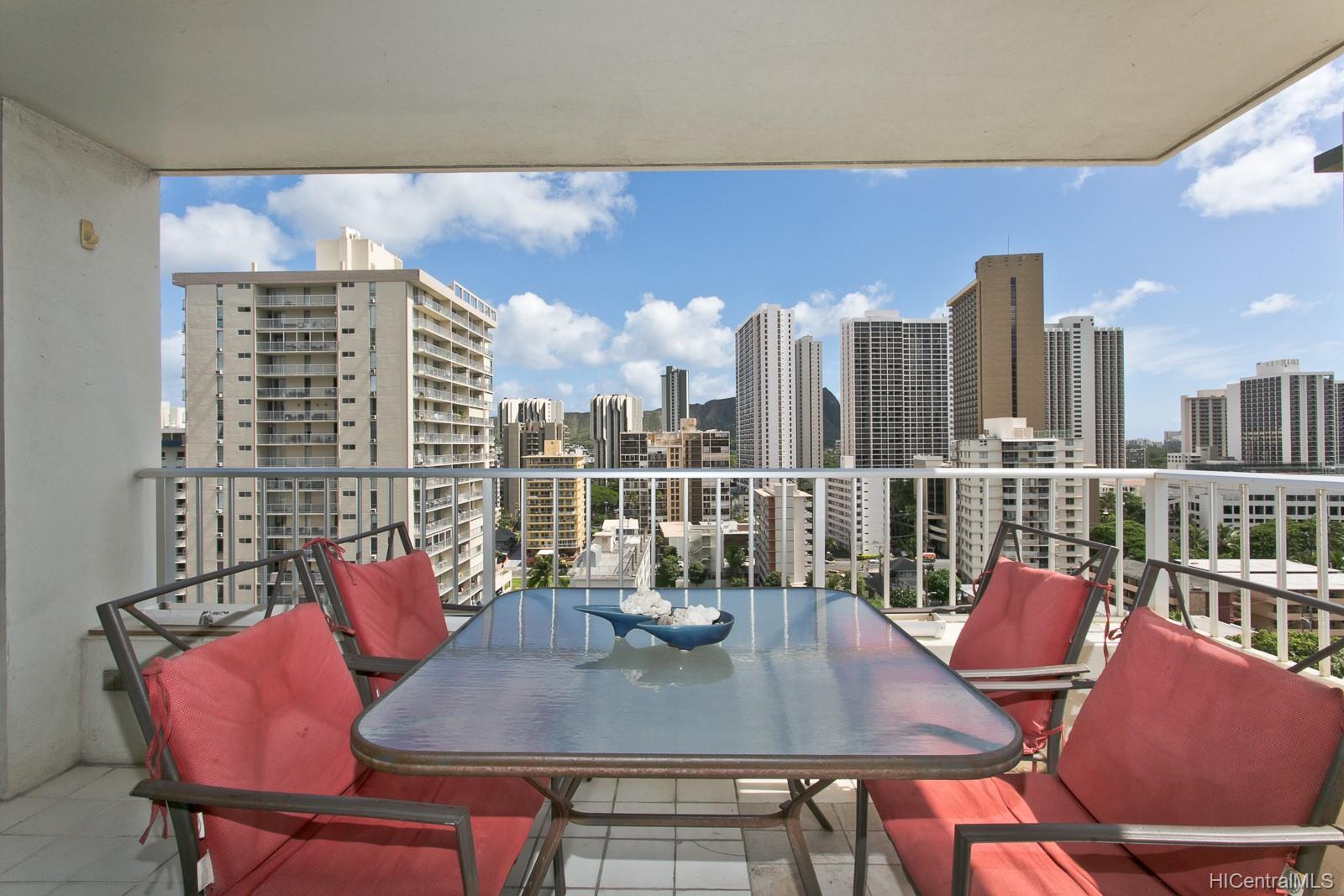 Waikiki Townhouse 2421 Tusitala Street Unit 1404 Honolulu HI 96815 sold