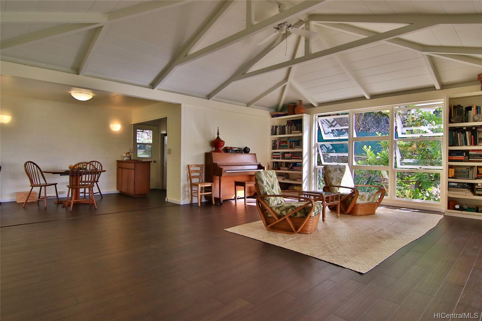 Manoa Woodlawn Homes For Sale