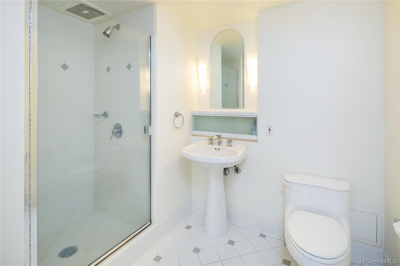 801 S King Street  Unit 1903
