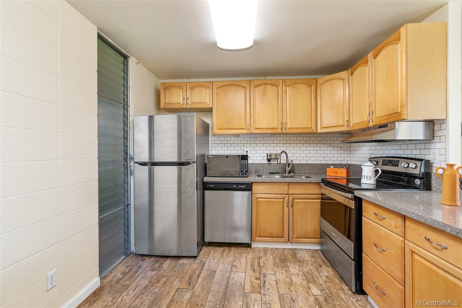 95-2044 Waikalani Place  Unit C102