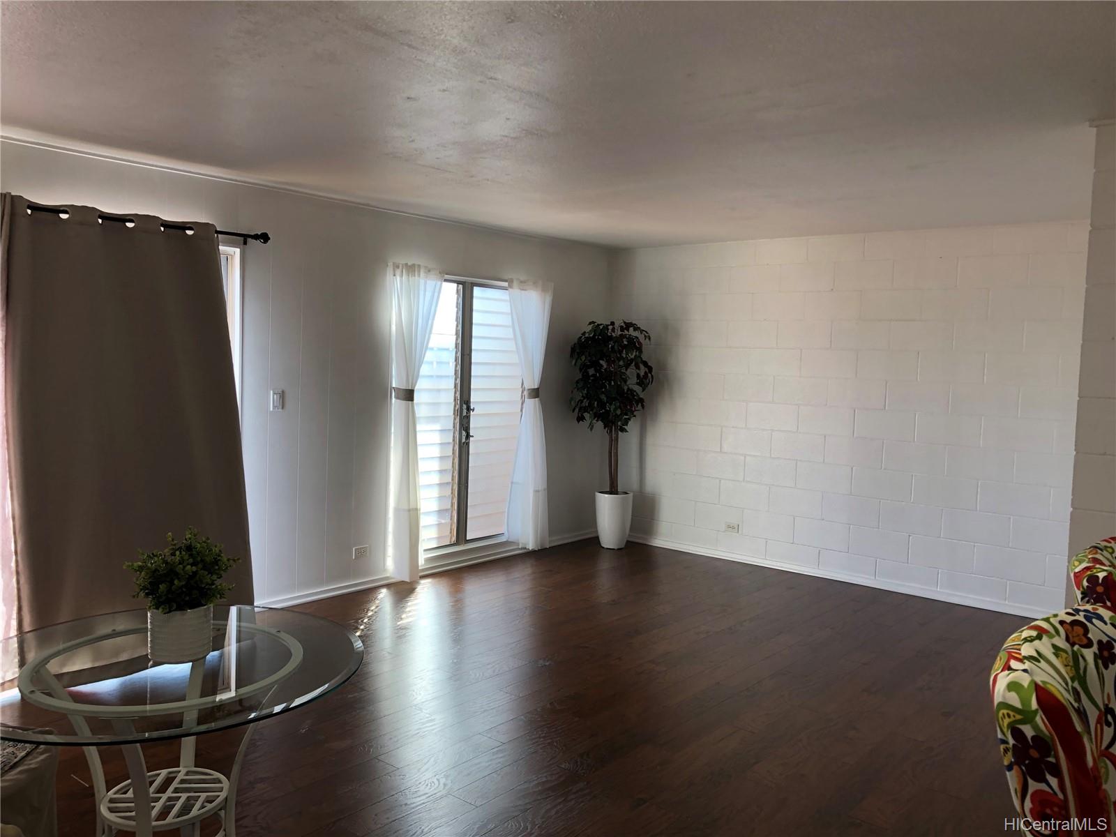 Makakilo Gardens 1 92685 Makakilo Drive Unit H43 Kapolei HI 96707