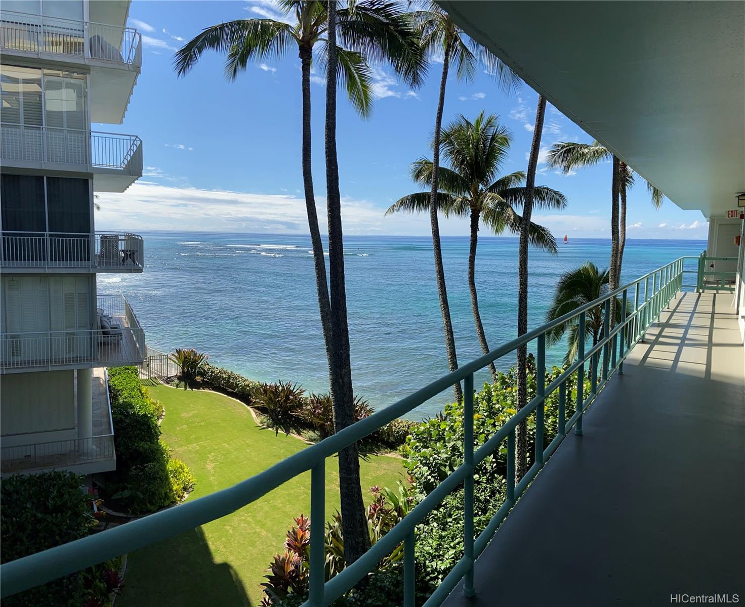 2957 Kalakaua Avenue  Unit 415