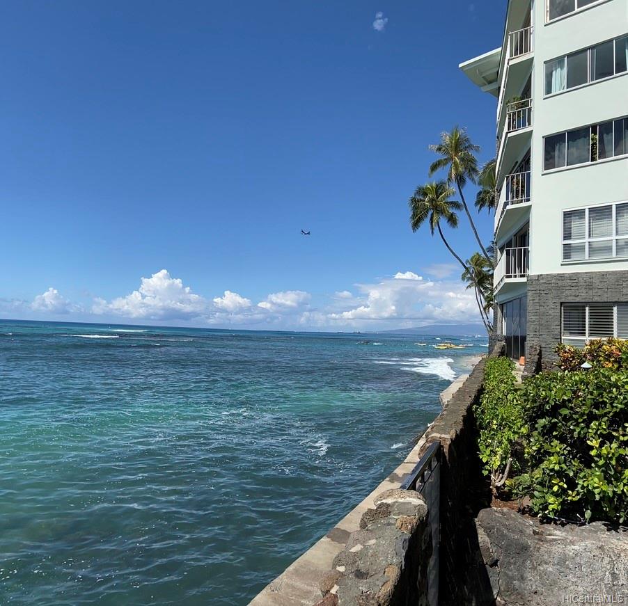 2957 Kalakaua Avenue  Unit 415