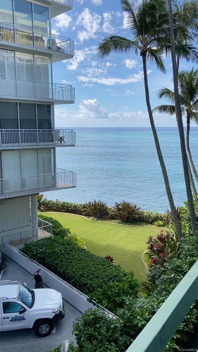 2957 Kalakaua Avenue  Unit 415