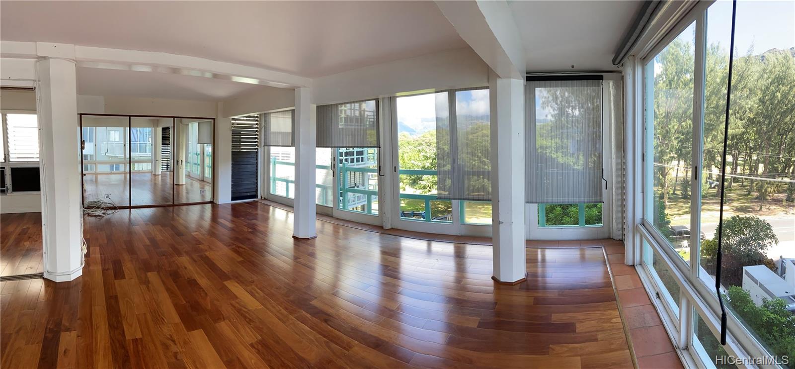 2957 Kalakaua Avenue  Unit 415
