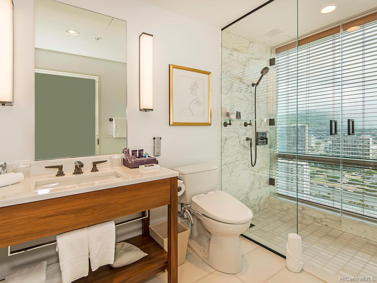 383 Kalaimoku Street  Unit 3307
