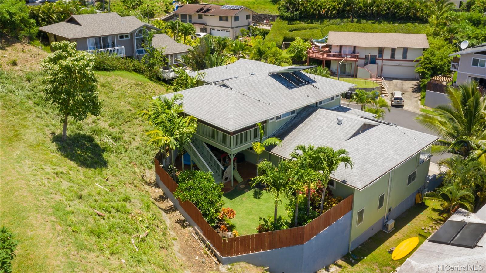 1386 Nanialii Street