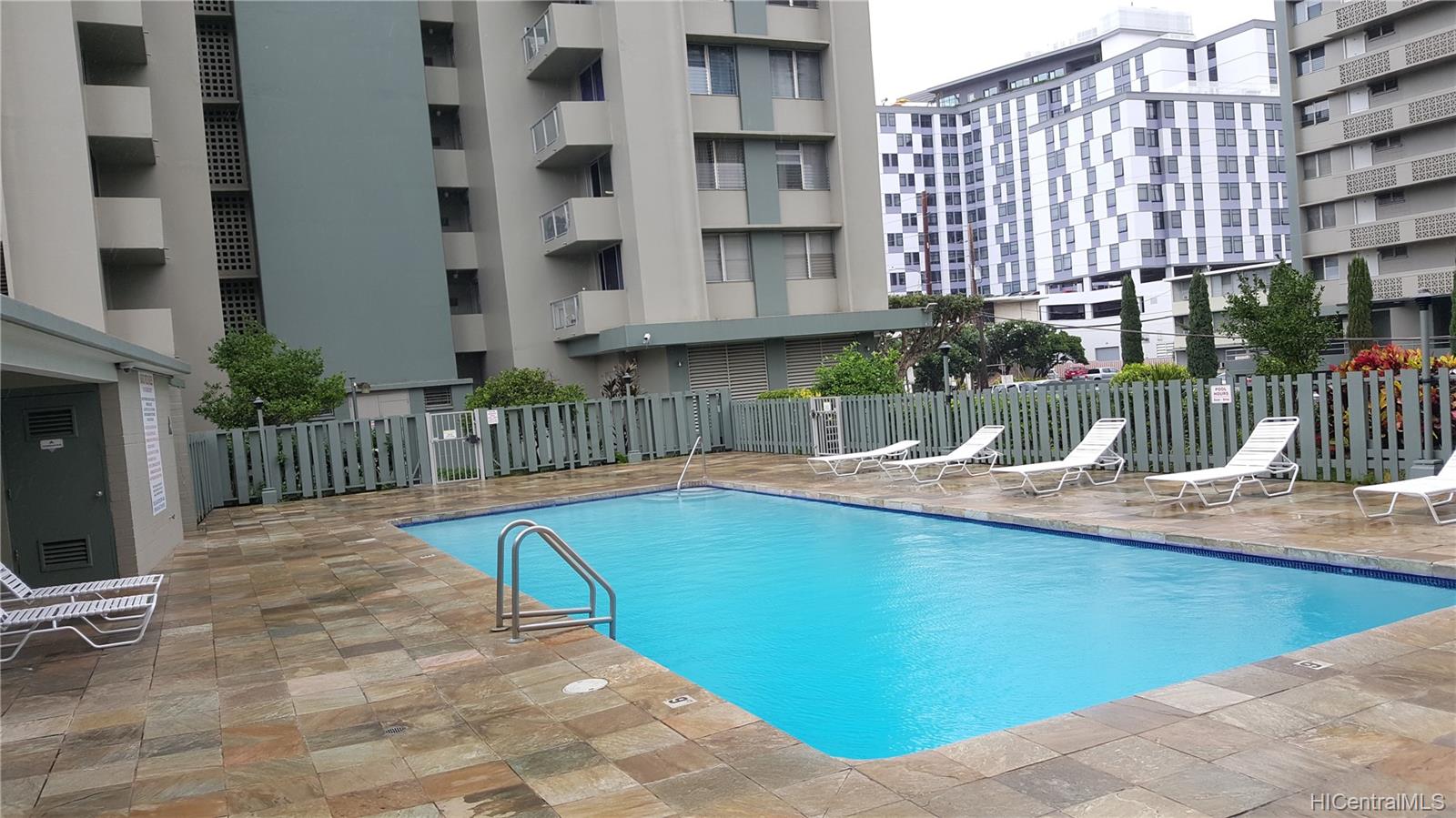 2651 Kuilei Street  Unit B84