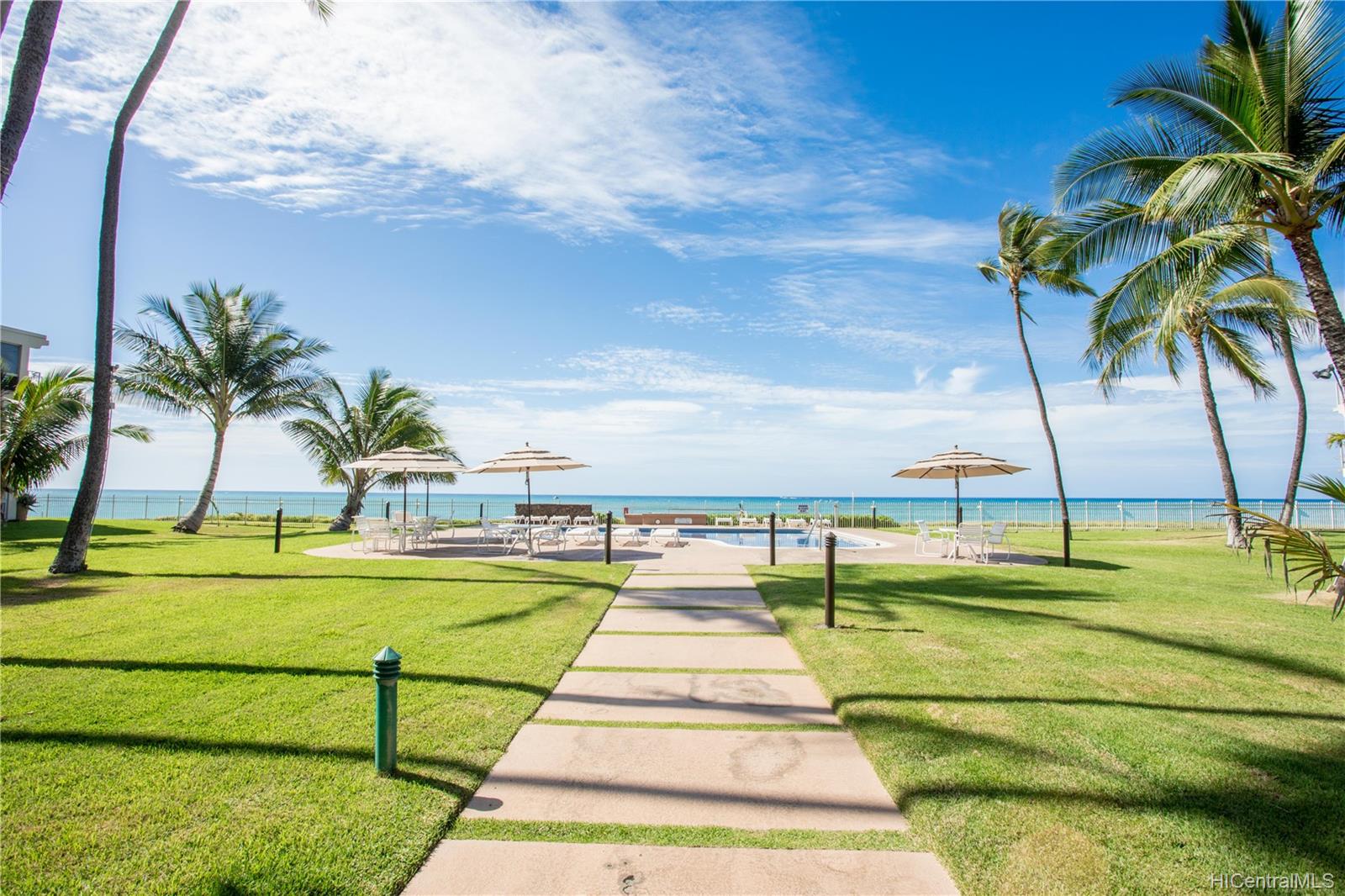 87-561 Farrington Highway  Unit 109