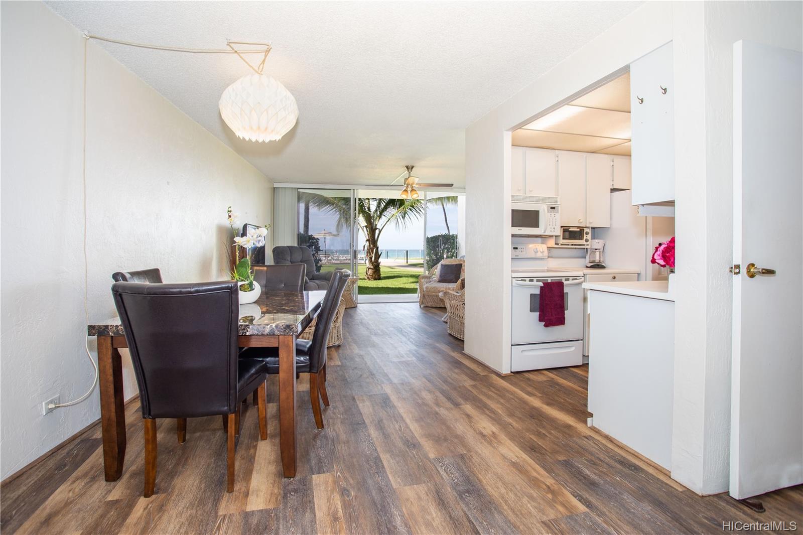 87-561 Farrington Highway  Unit 109