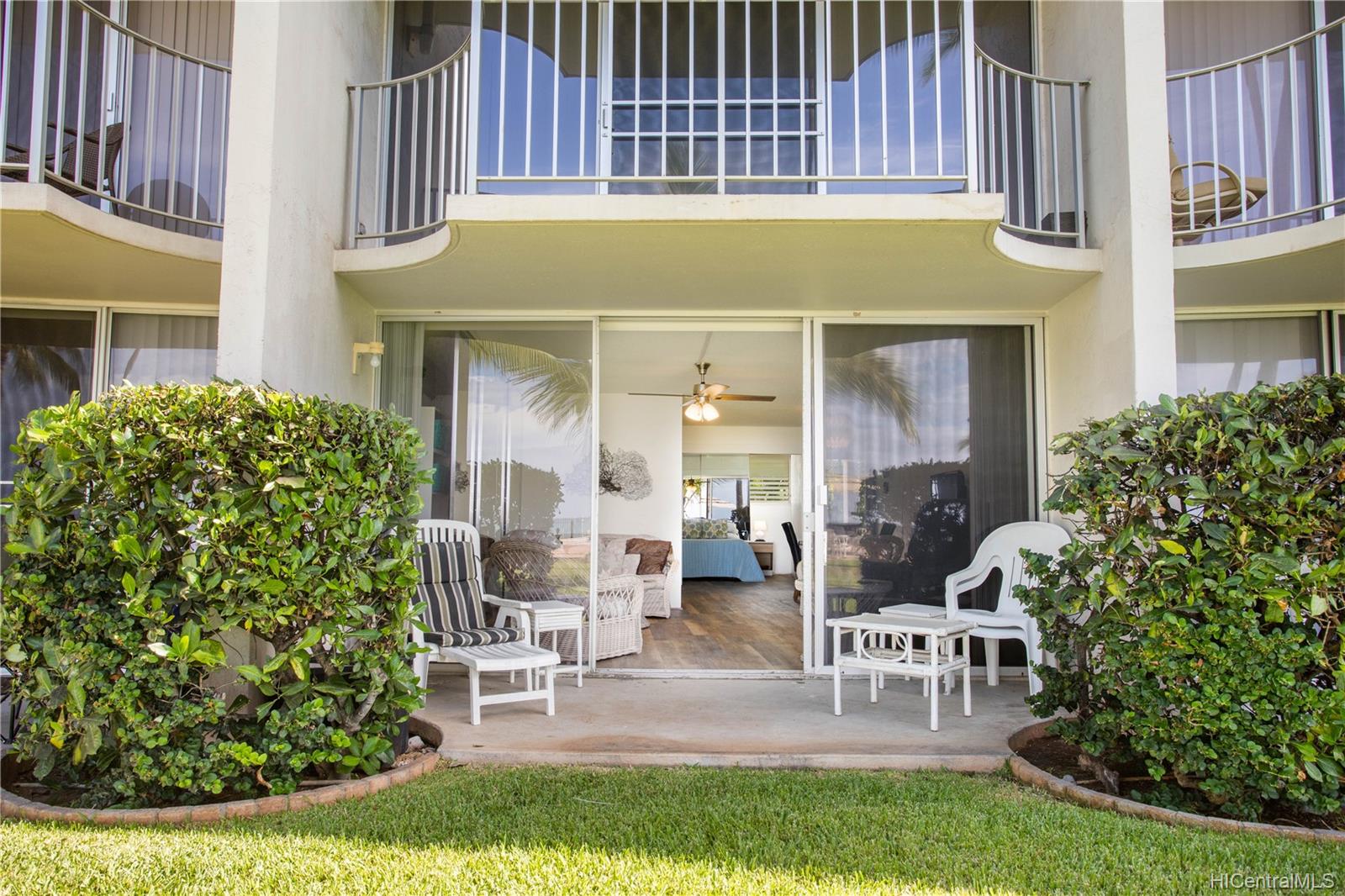 87-561 Farrington Highway  Unit 109