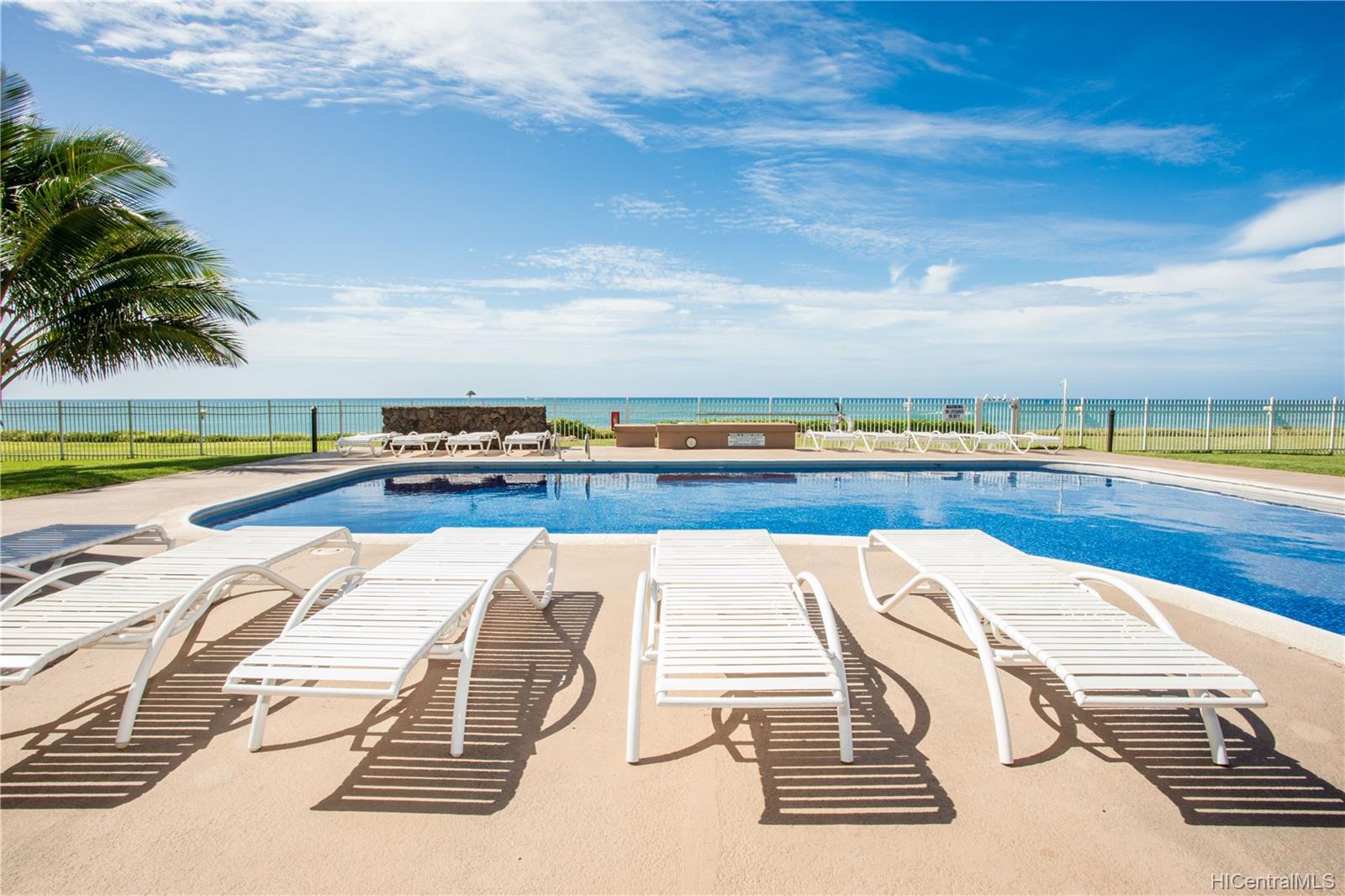87-561 Farrington Highway  Unit 109
