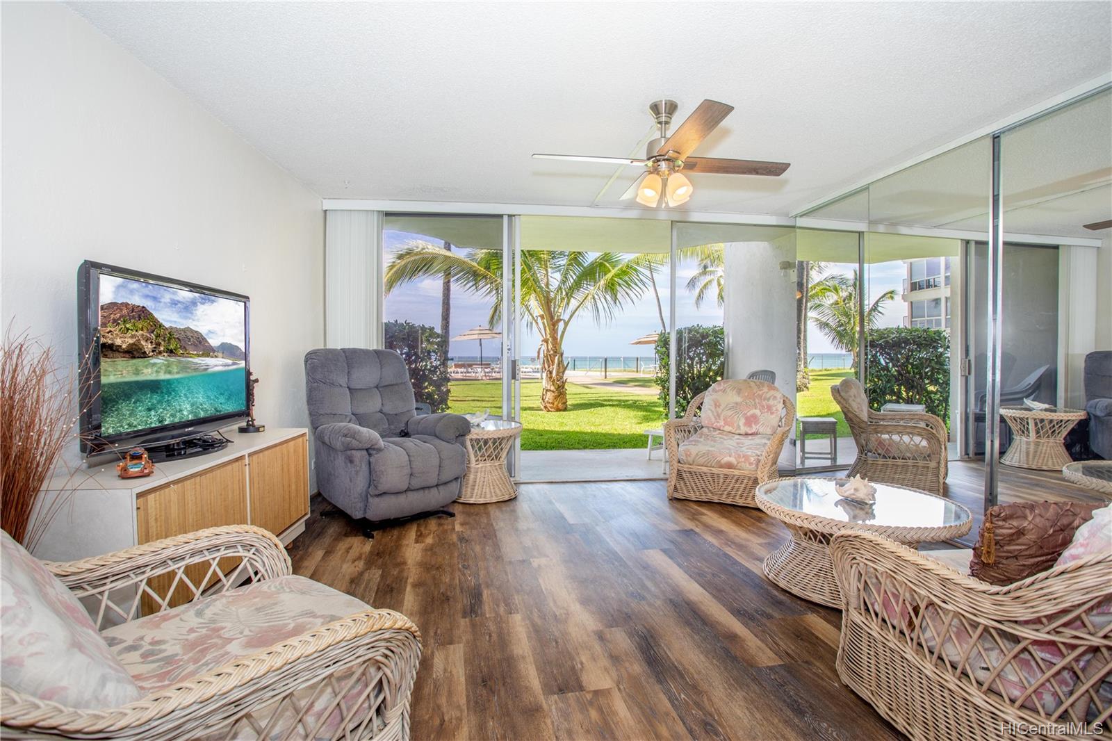 87-561 Farrington Highway  Unit 109