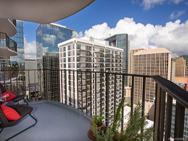 700 Richards Street  Unit 2406