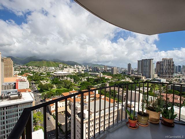 700 Richards Street  Unit 2406
