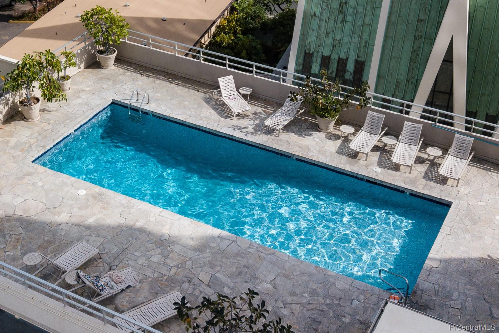 2500 Kalakaua Avenue  Unit 503
