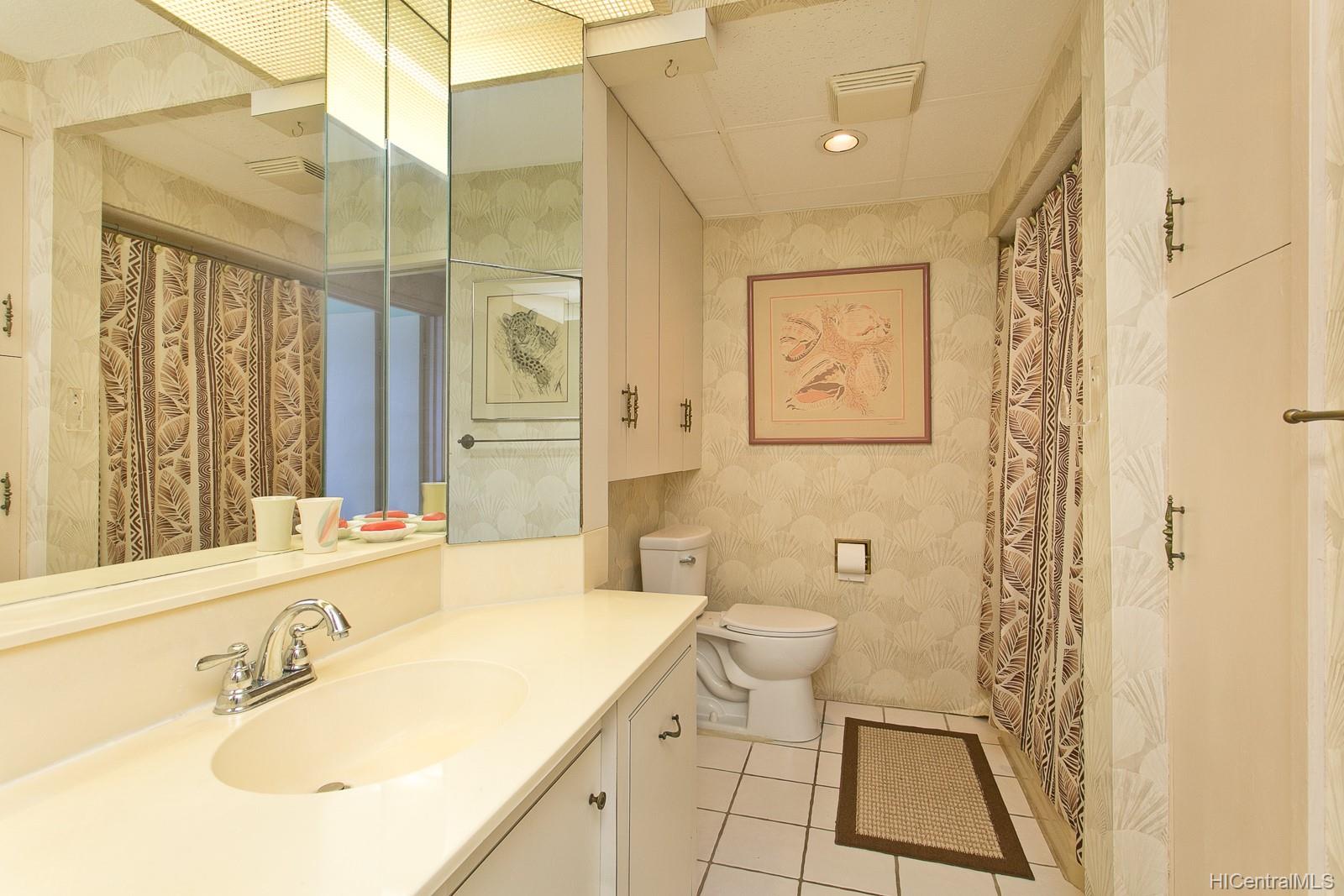 2500 Kalakaua Avenue  Unit 503
