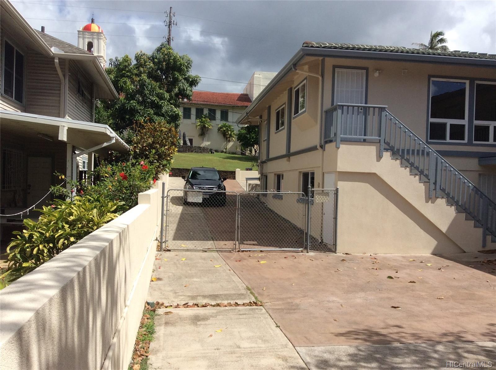1125 Nehoa Street Honolulu HI 96822 listed 12082019