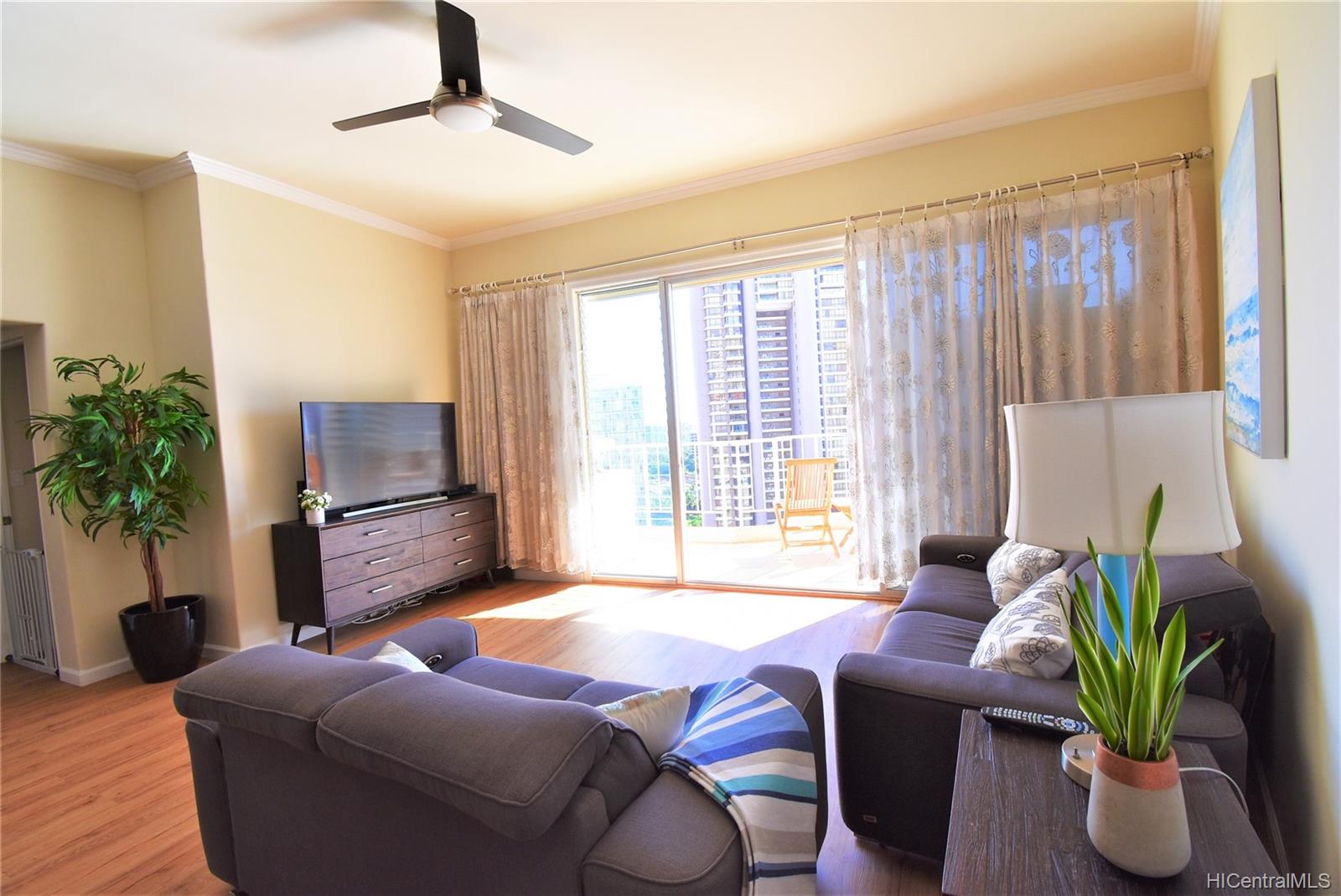 469 Ena Road  Unit 2103