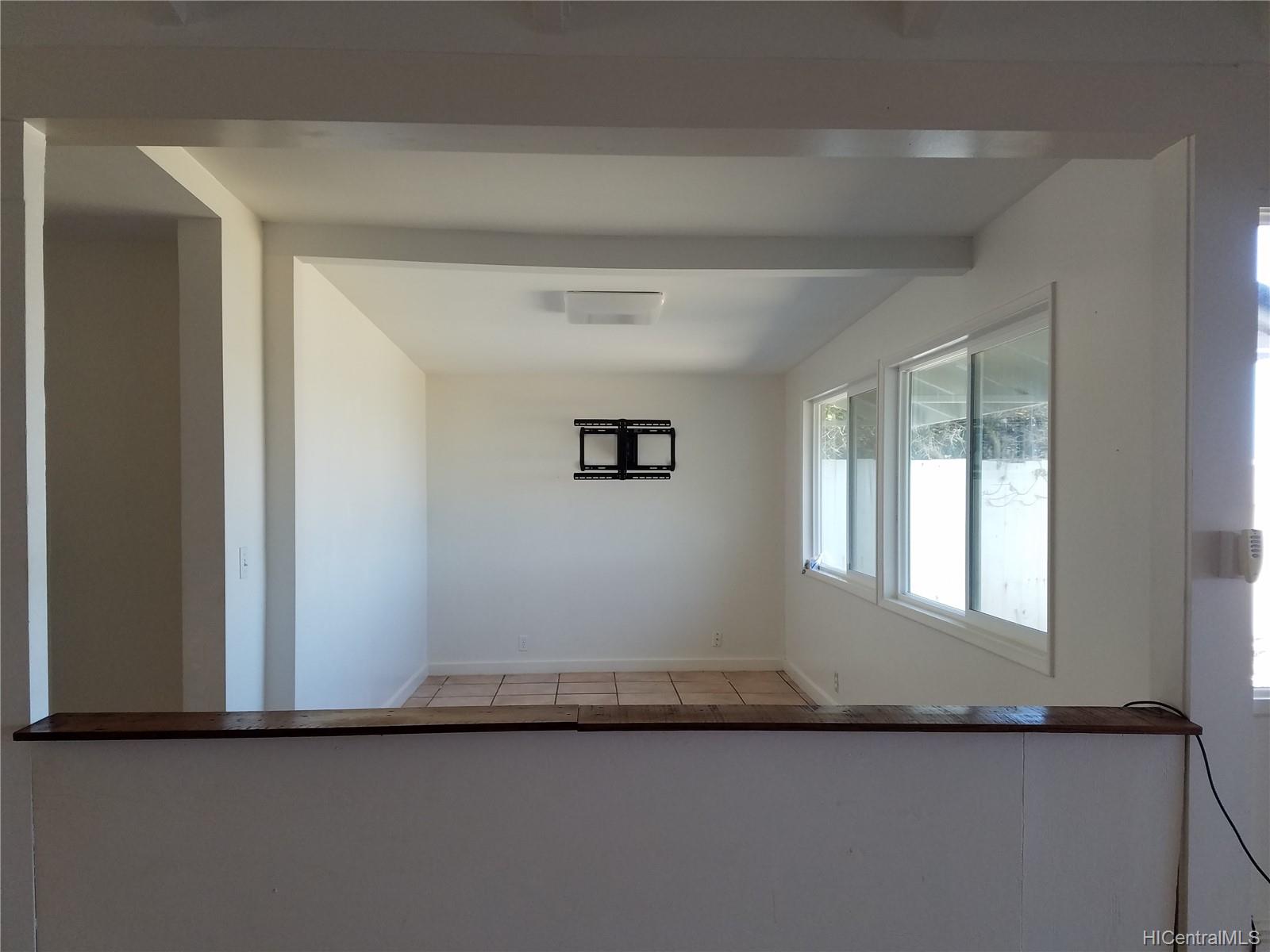 68-695 Farrington Highway