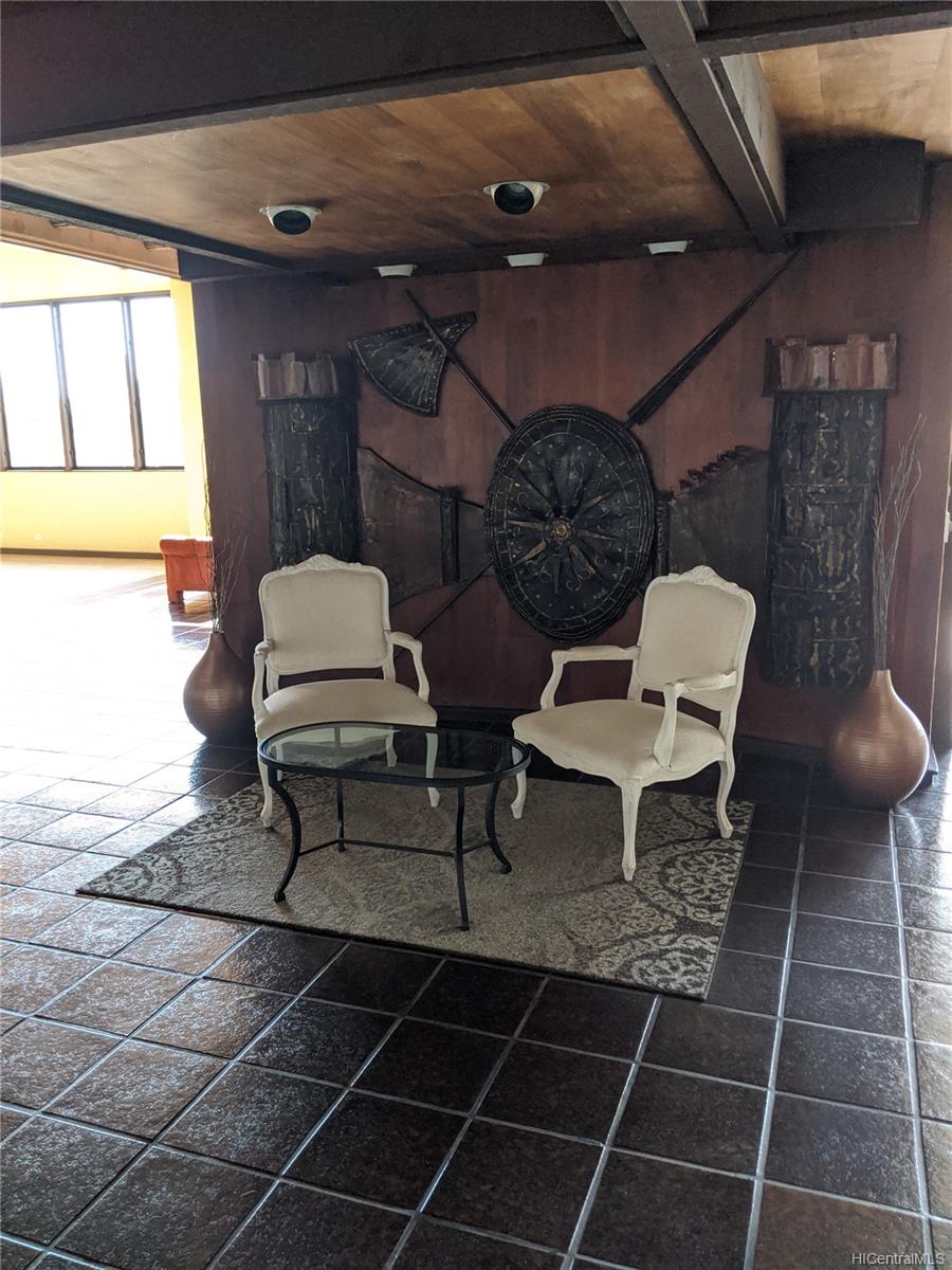 1630 Liholiho Street  Unit 1404