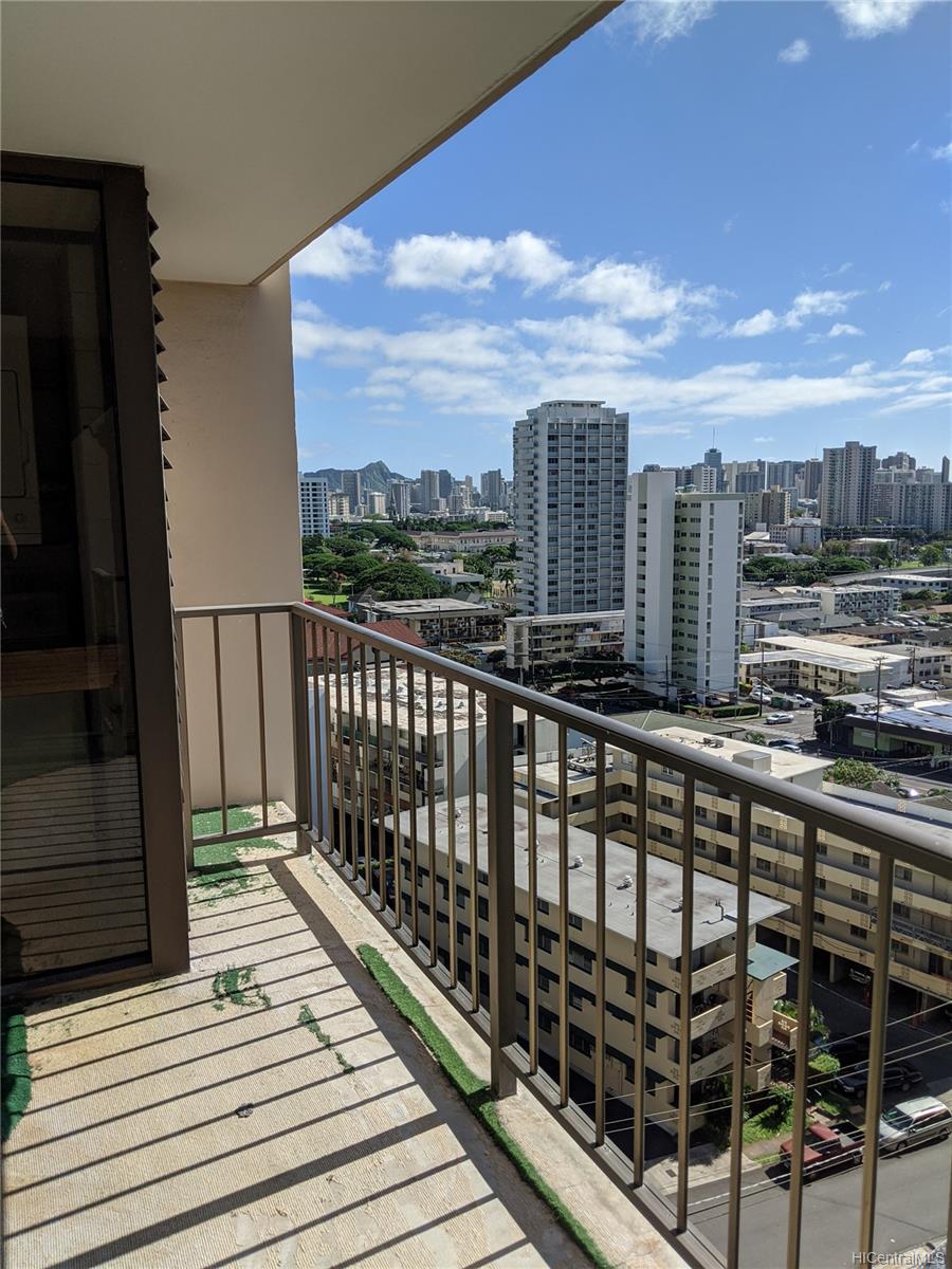 1630 Liholiho Street  Unit 1404