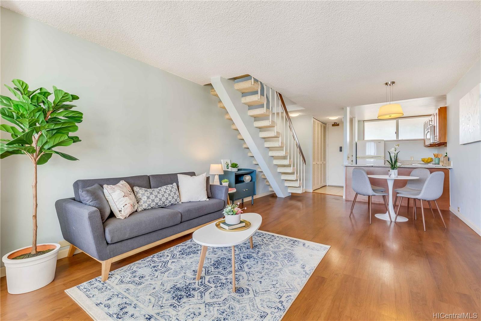 555 University Avenue  Unit 2606