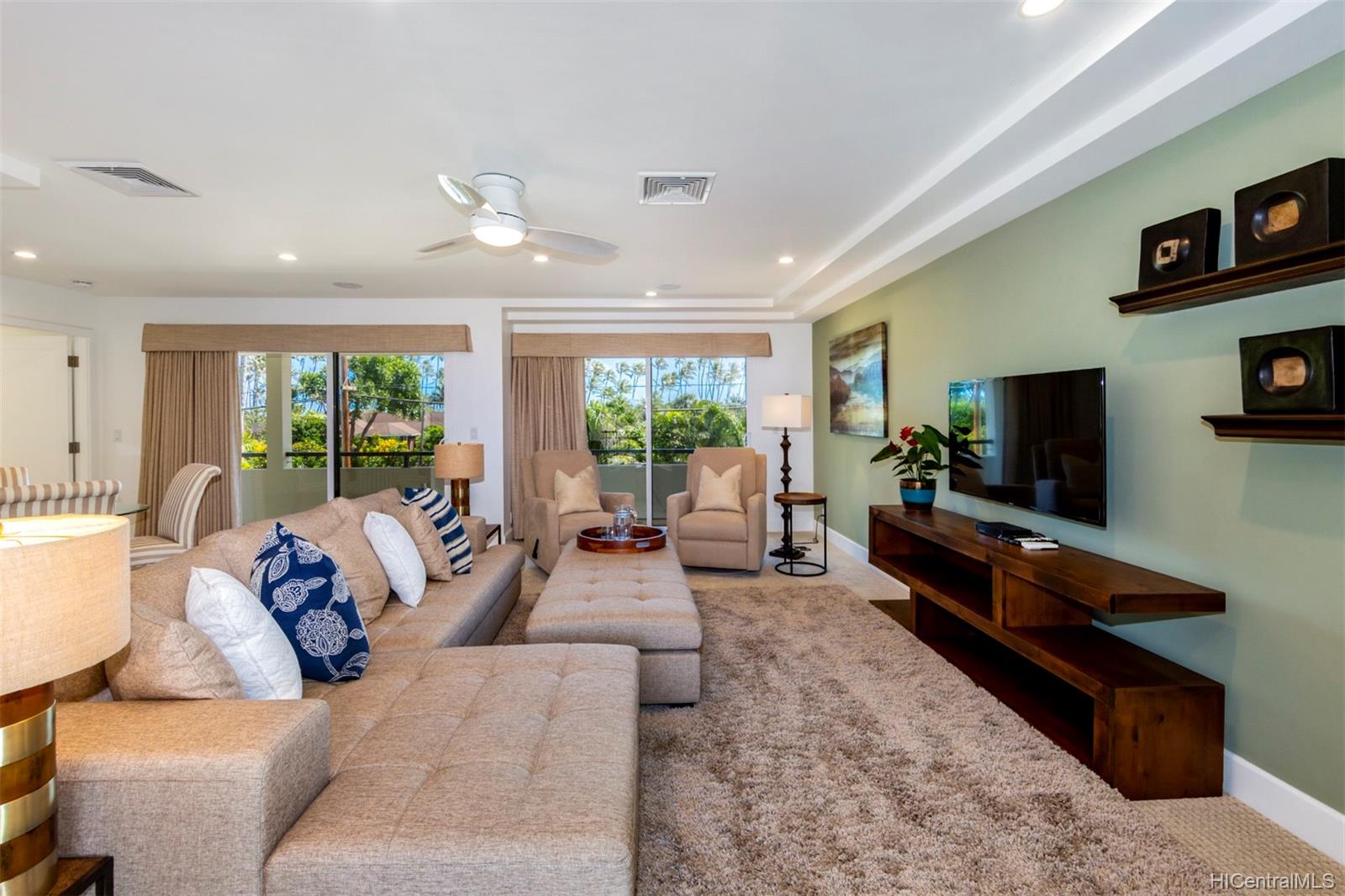 4714 Kahala Avenue
