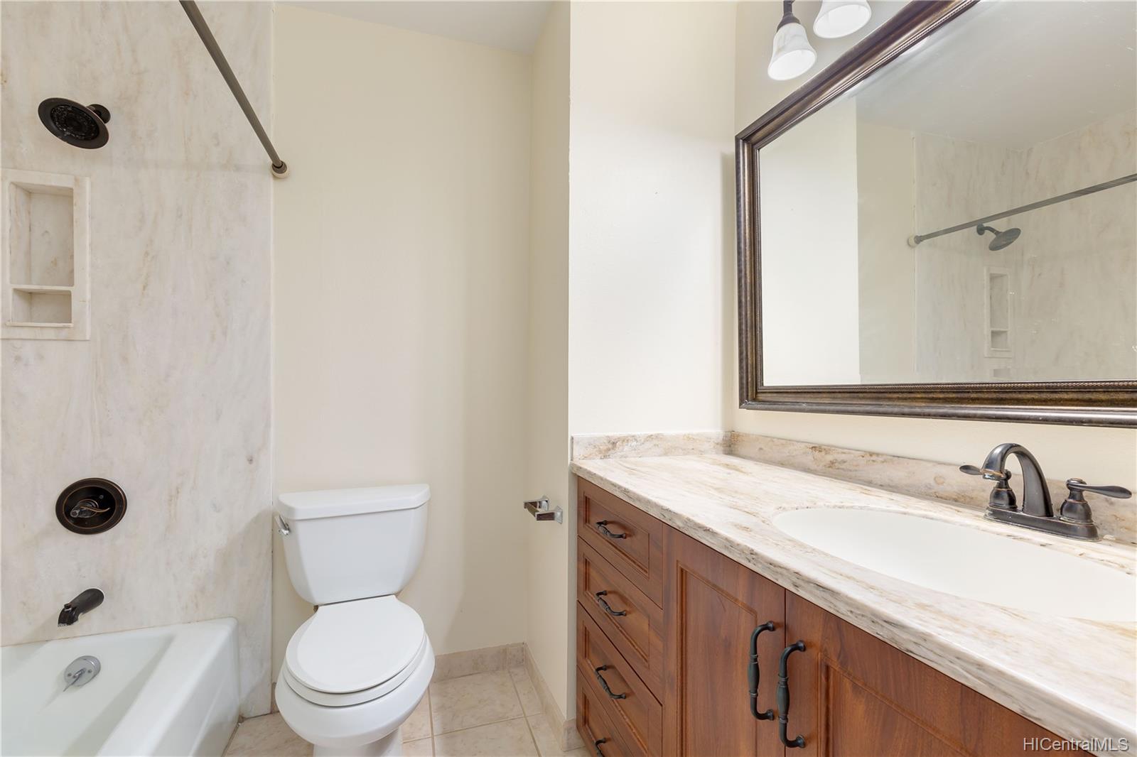 1015 Aoloa Place  Unit 451