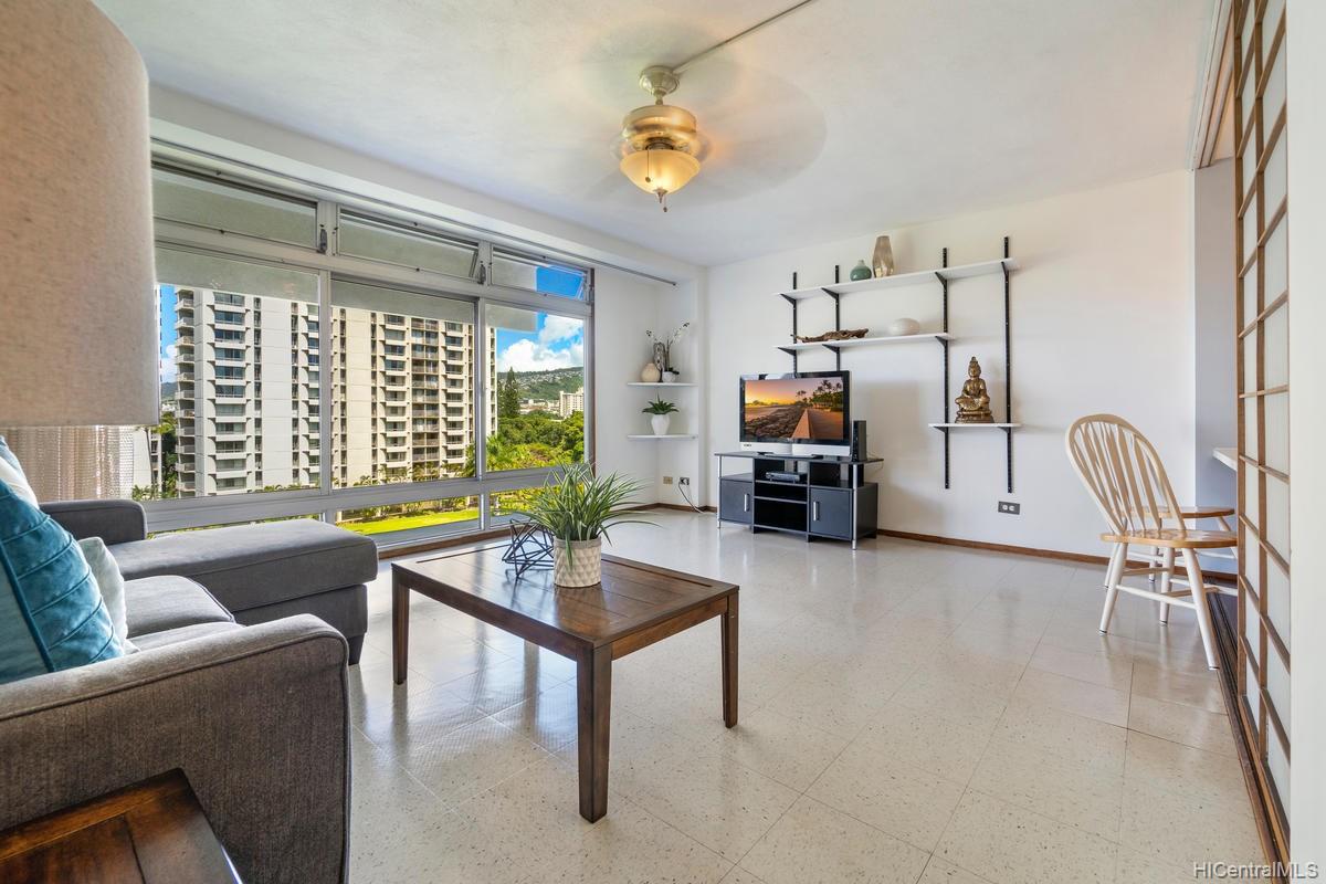 1511 Nuuanu Avenue  Unit 724