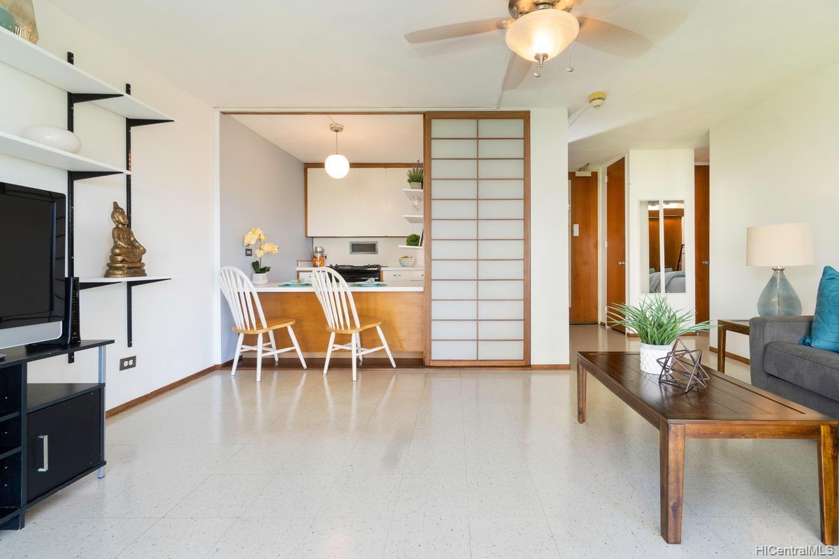 1511 Nuuanu Avenue  Unit 724
