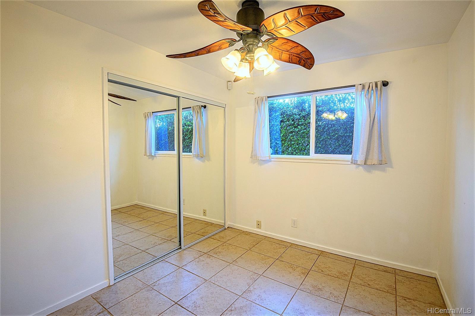 68-697 Farrington Highway