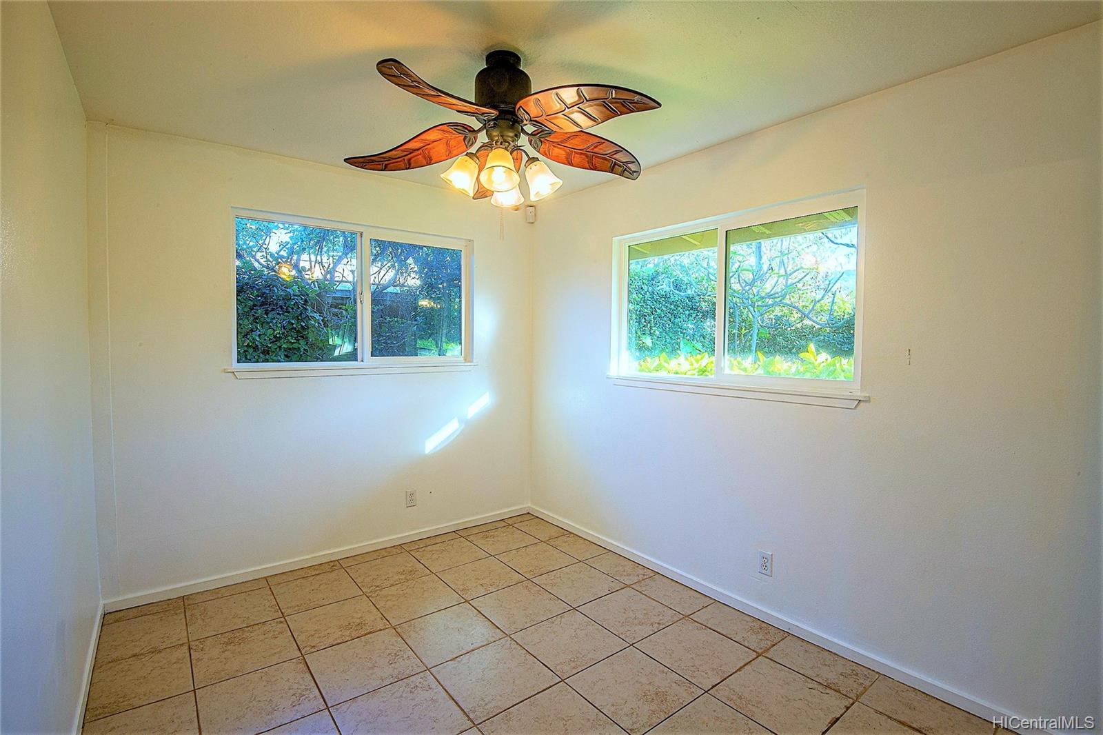 68-697 Farrington Highway