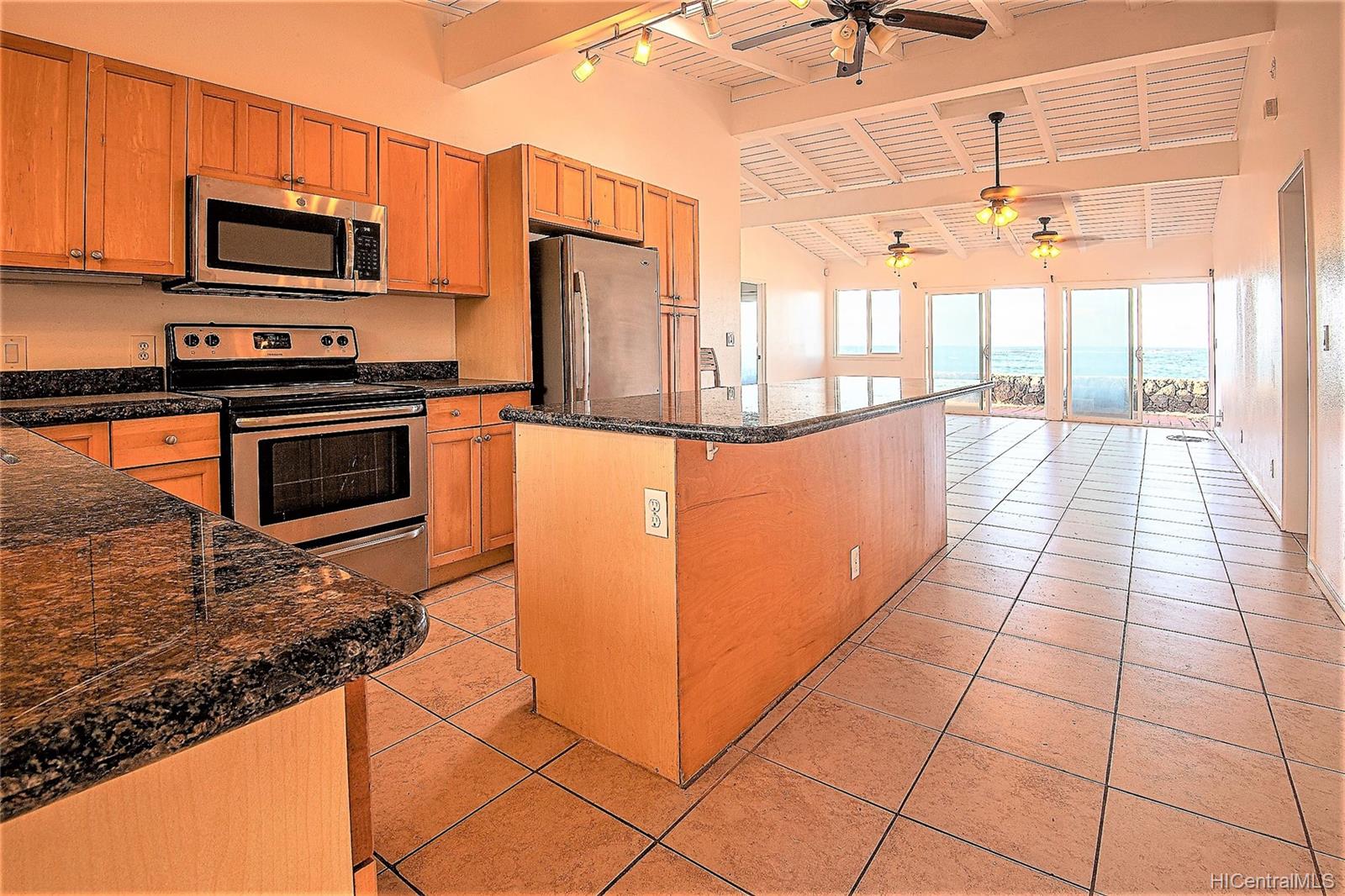 68-697 Farrington Highway