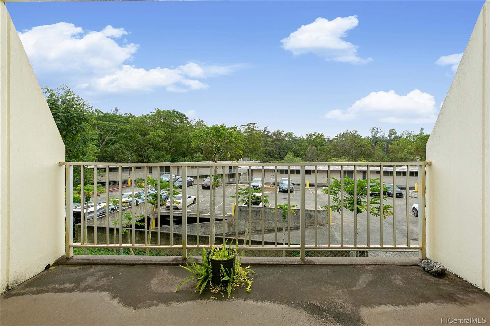 95-2055 Waikalani Place  Unit B204