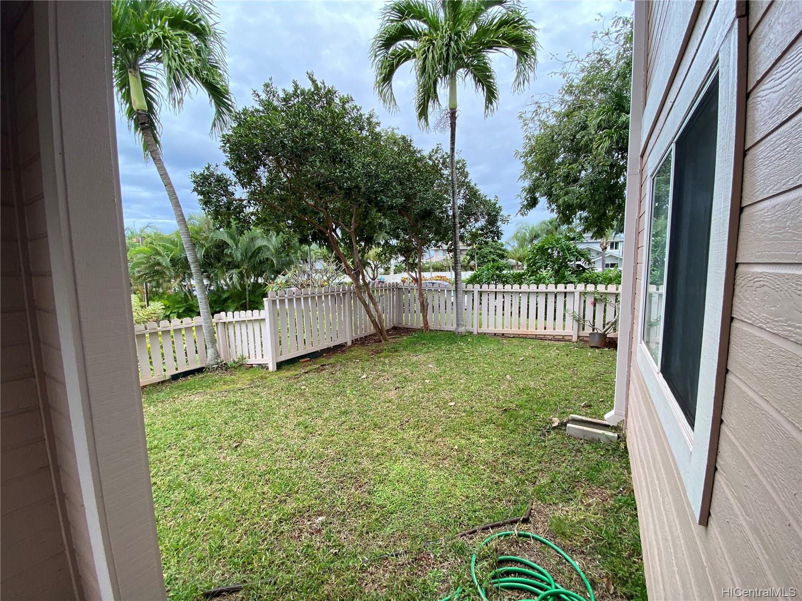 Hoomaka Village 94870 Lumiauau Street Unit Z104 Waipahu HI 96797 sold