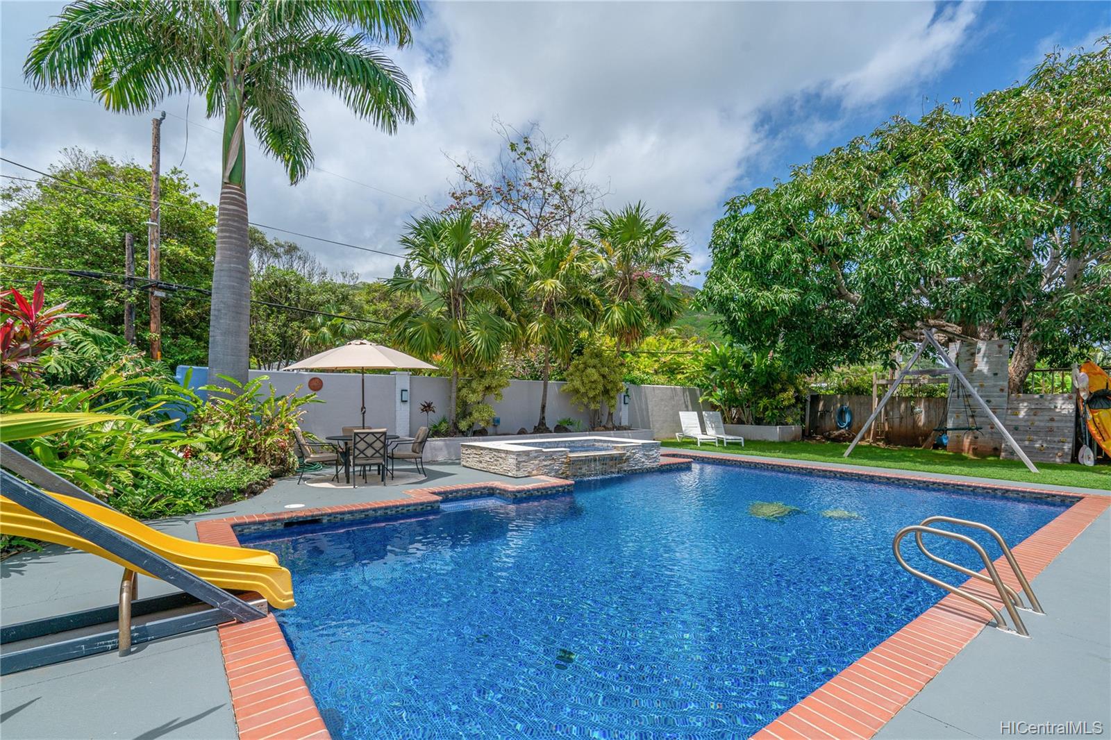 122 Lanipo Drive