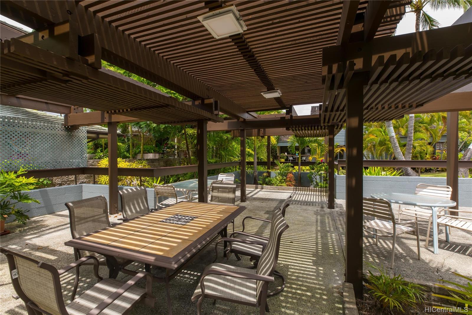 445 Kawailoa Road  Unit 4