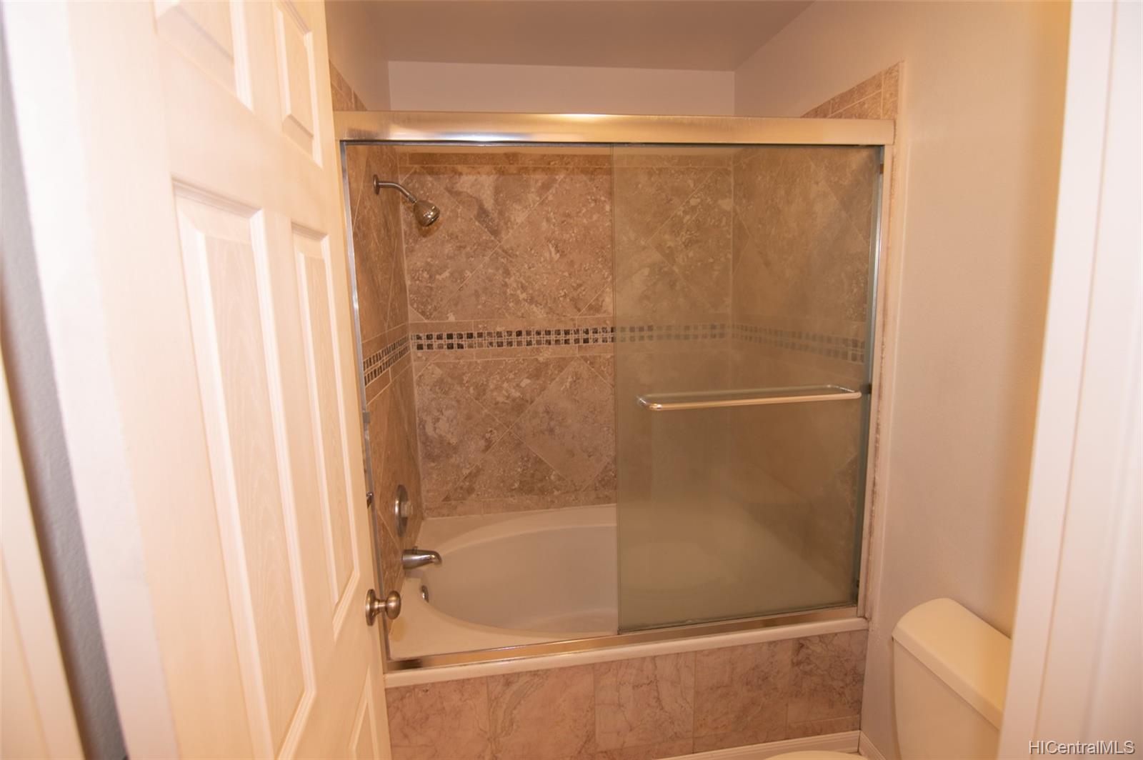 91-1121 Laaulu Street  Unit 10B