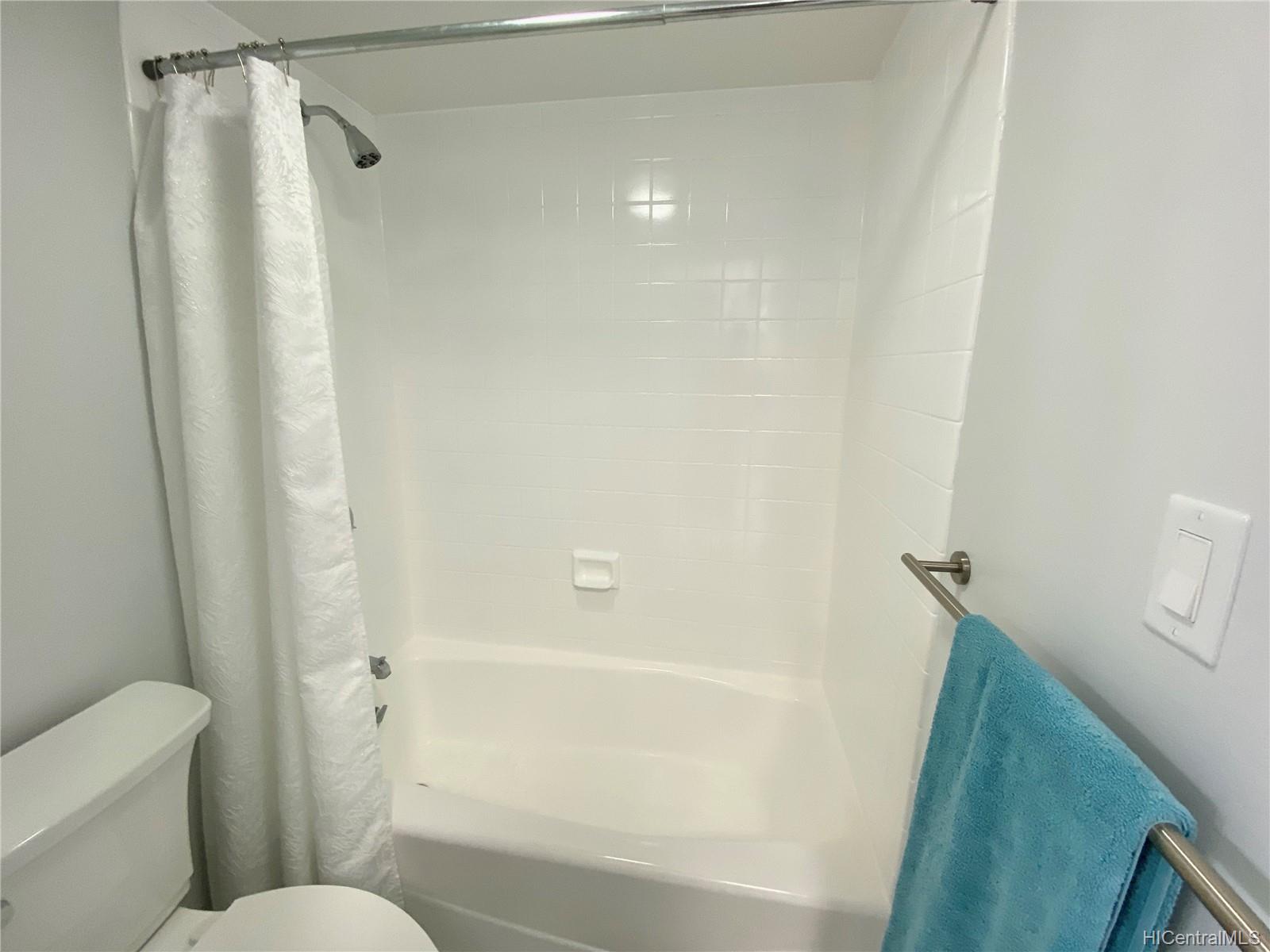 411 Hobron Lane  Unit 3705