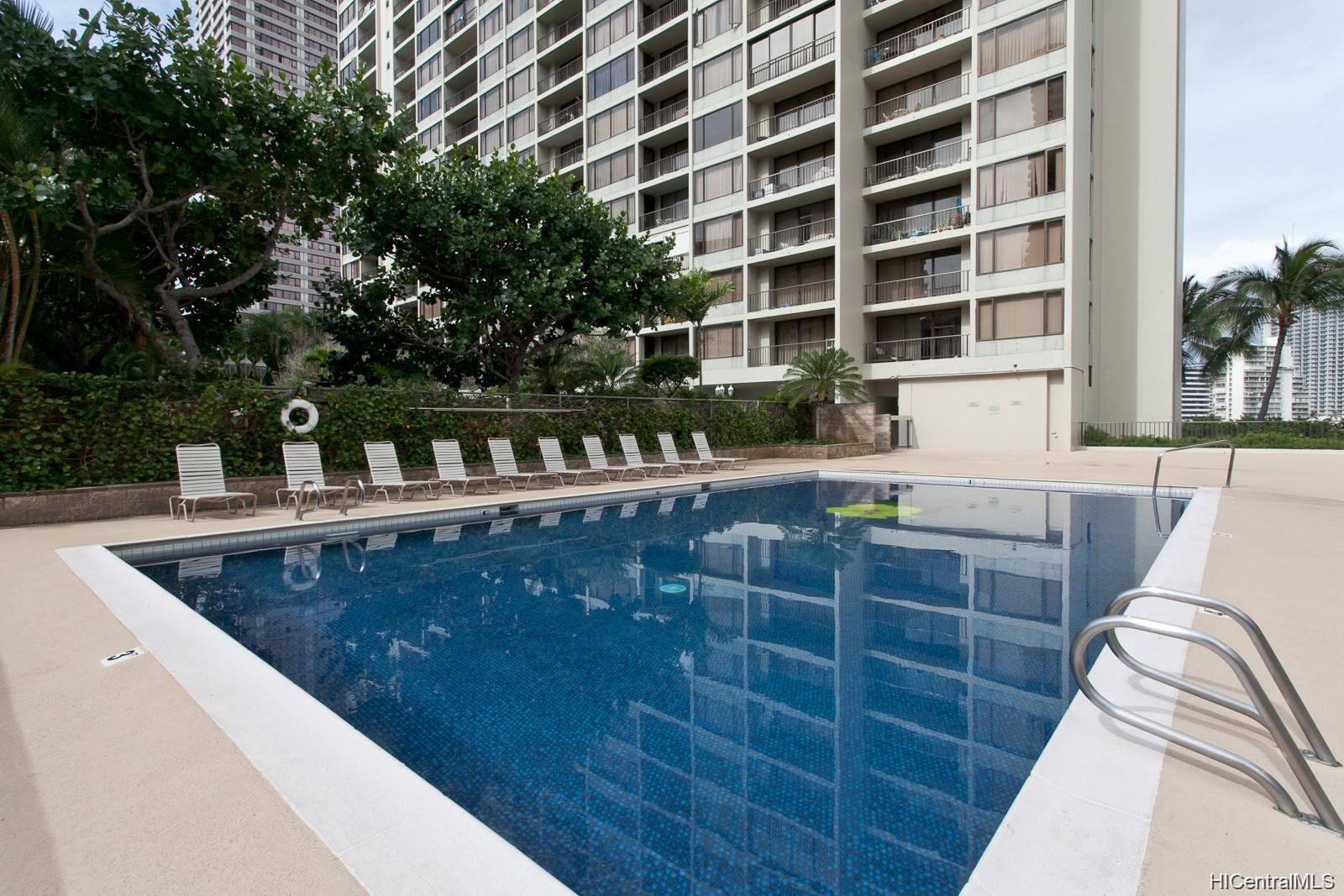 411 Hobron Lane  Unit 3705
