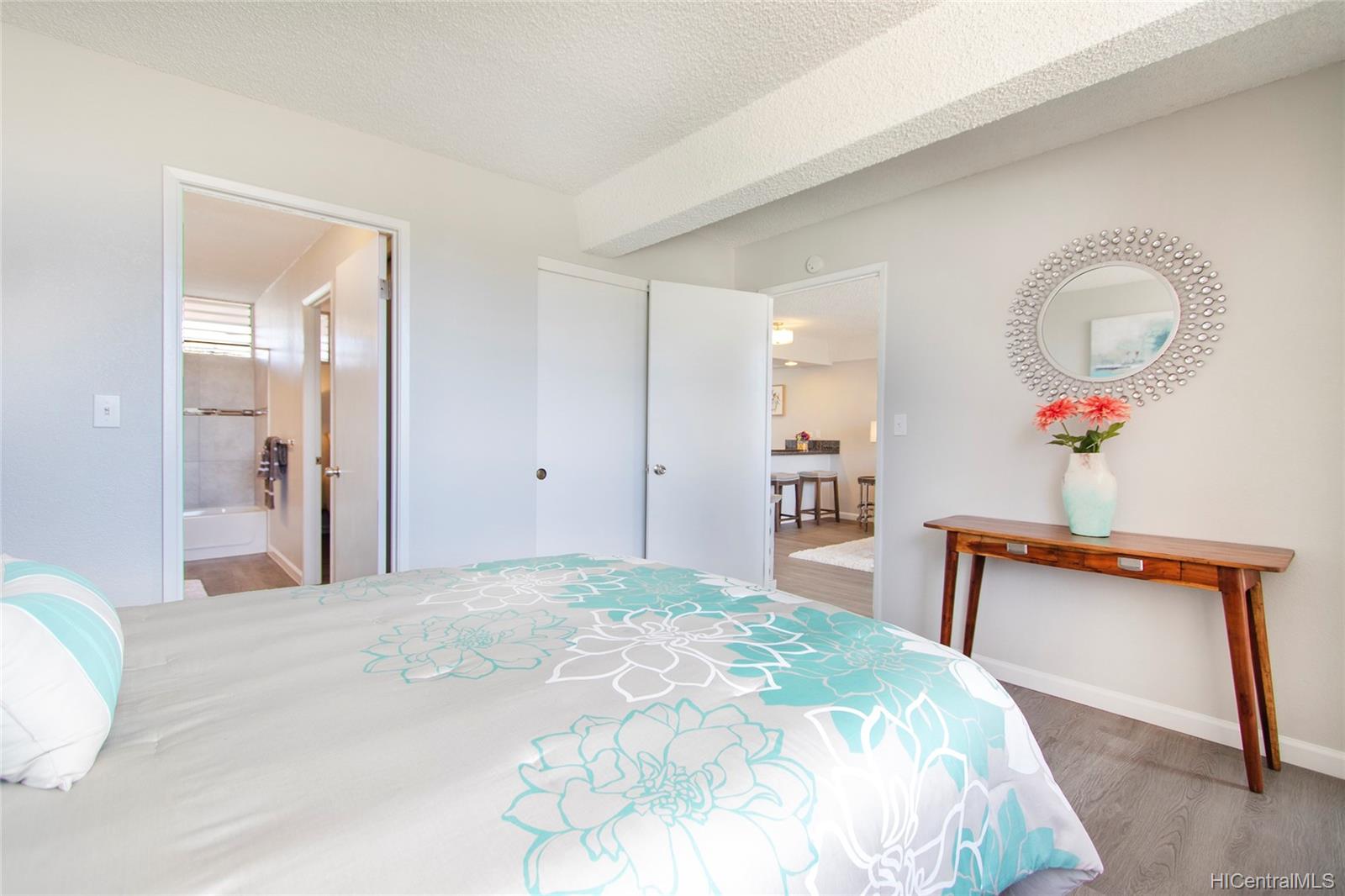 2439 Kapiolani Boulevard  Unit 101