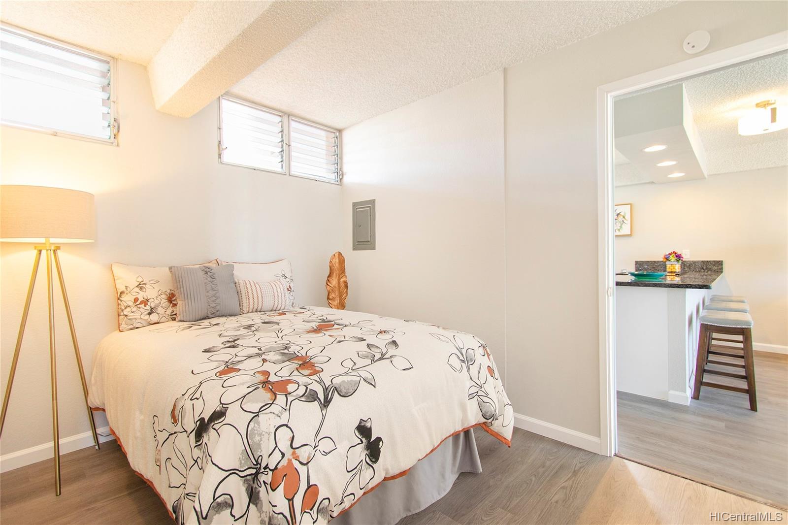 2439 Kapiolani Boulevard  Unit 101